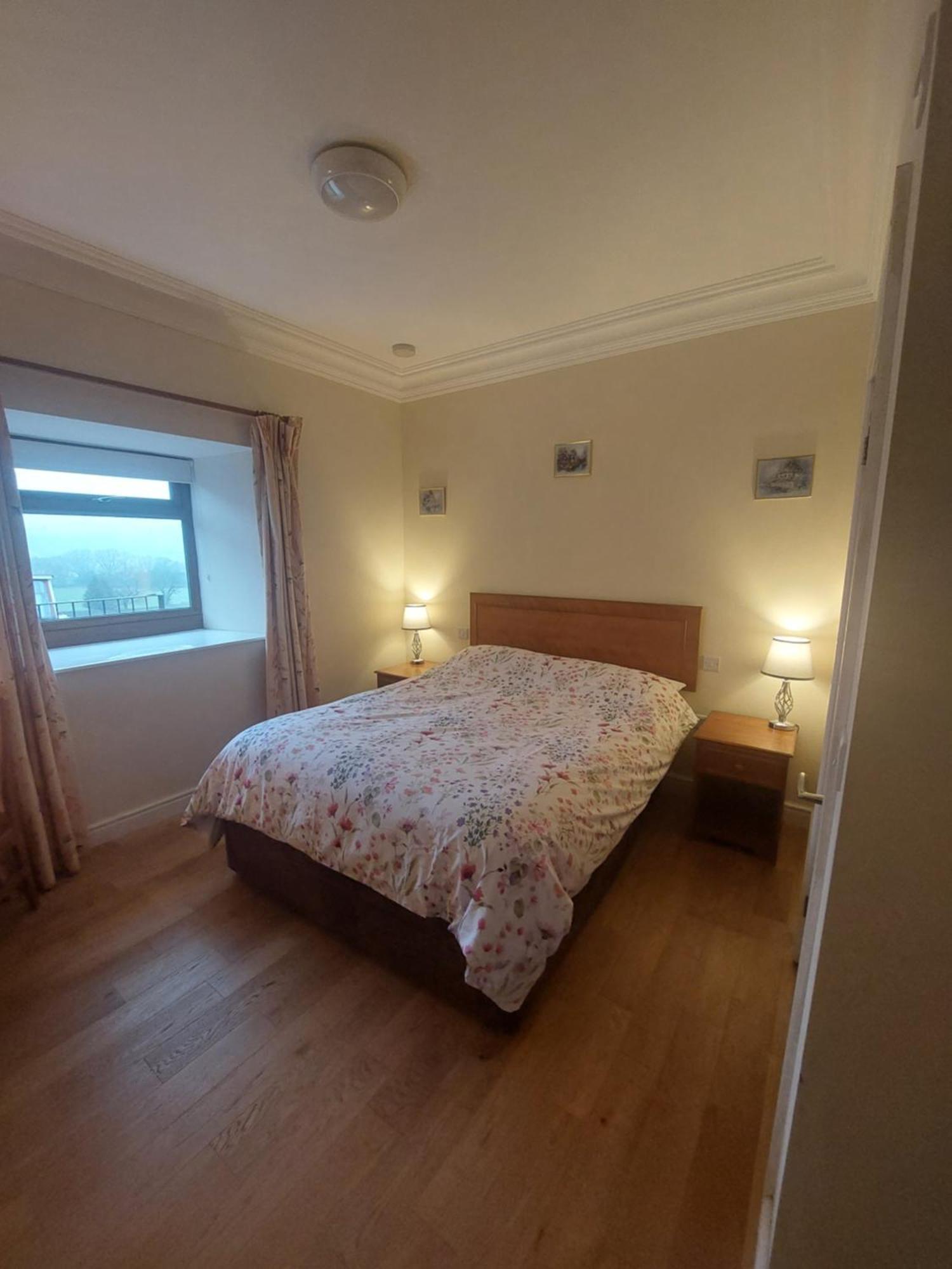แพดลีย์ฟาร์ม Apartment Bradfield ภายนอก รูปภาพ